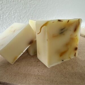 Travel size goats milk 🐐  soap bars